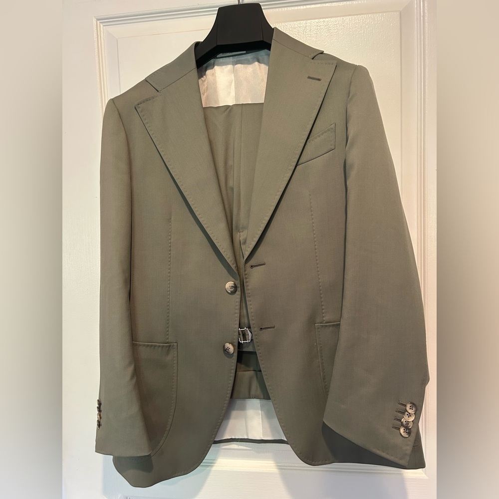 Suitsupply Suit- light green 38Short